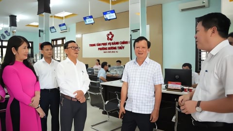 Huế lấy ý kiến người dân về tổ chức làm việc vào sáng thứ bảy hàng tuần