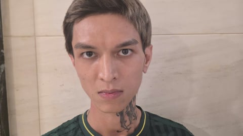 Rapper Bình 'gold' kẹp cổ, cướp ví tiền, điện thoại và xe của tài xế taxi 