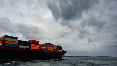 Chính sách thuế của ông Trump gây tổn thương nặng: 2000 tỷ USD 'bốc hơi' khỏi nền kinh tế toàn cầu