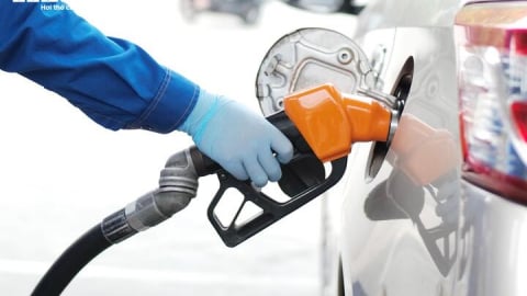 Ngày mai 1/8 bắt đầu bán xăng E10, doanh nghiệp lo ế ẩm