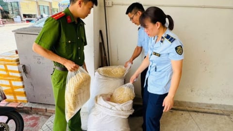  Tin hot thị trường ngày 4/8: Sản phẩm được quảng cáo phòng ngừa viêm da, lở loét bị thu hồi
