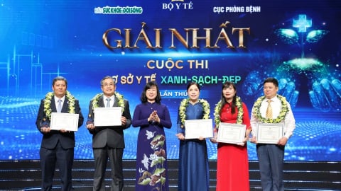 Bộ trưởng Bộ Y tế: Cơ sở y tế cần xanh môi trường, sạch nhiễm khuẩn, đẹp ứng xử với bệnh nhân