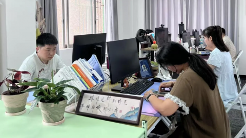Mô hình kinh doanh kỳ lạ ở Trung Quốc: Giới trẻ thất nghiệp trả tiền mua 'công việc ảo'