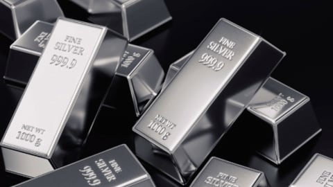 Giá bạc hôm nay 13/8: Tiếp tục giảm khi đồng USD mạnh lên