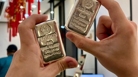 Giá bạc hôm nay 18/8: Bạc trong nước lập kỷ lục mới, tăng  50% trong vòng 1 năm qua