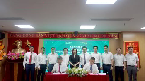 Bảo hiểm Agribank 'bắt tay' Mobifone Plus: Bước tiến chiến lược mở rộng thị trường bảo hiểm số tại Việt Nam