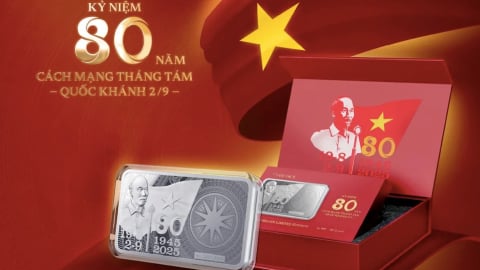 Tin hot thị trường ngày 31/8: Giá bạc tăng vọt, bạc miếng kỷ niệm 80 năm Quốc khánh cháy hàng