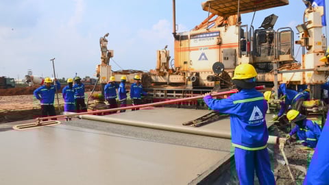 Hơn 10.000 người lao động thi công xuyên lễ 2/9 tại dự án sân bay Long Thành