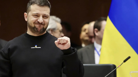 The Economist: Ông Zelensky ngày càng độc chiếm quyền lực