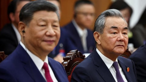  Ngoại trưởng Trung Quốc gay gắt chỉ trích: Thuế quan của Mỹ cho thấy 'sự ích kỷ cực độ'