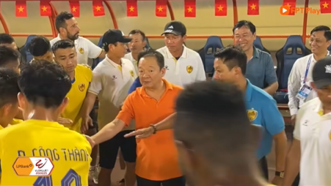Bầu Hiển thưởng Quảng Nam FC 500 triệu đồng, CĐV ‘cười ra nước mắt’