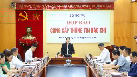 Bộ Nội vụ: Có thể bố trí ủy viên ban thường vụ cấp tỉnh về làm lãnh đạo xã, phường
