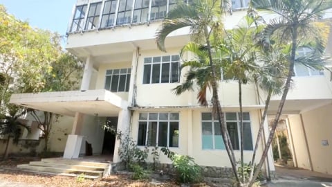 Trụ sở bỏ hoang ở trung tâm tỉnh Kon Tum bao giờ mới thoát cảnh “cha chung không ai khóc”?