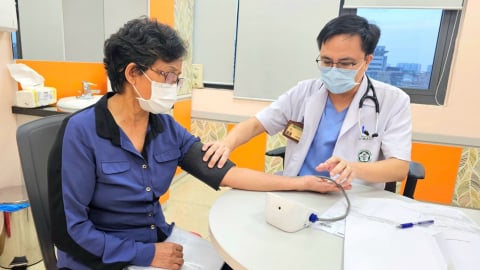 3 nguồn tài chính quan trọng để tiến tới miễn viện phí toàn dân