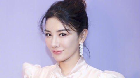Huỳnh Dịch bị chỉ trích vì than khổ dù thu nhập cao