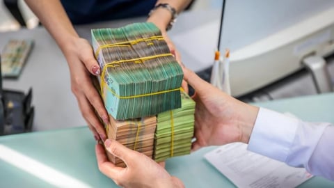 Người dân gửi tiền vào ngân hàng tăng mạnh, tín dụng vào nền kinh tế tăng 3,91%
