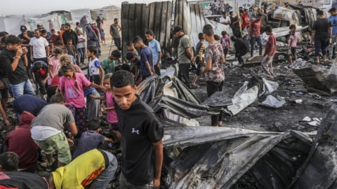 Israel nã bom dồn dập, Gaza chìm trong 'hố sâu địa ngục' khi hàng trăm người chết, Liên Hợp Quốc cảnh báo thảm họa