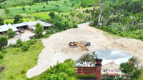 Chủ tịch xã Sơn Hà lên tiếng về bãi chứa cát, sỏi “khủng” không phép dưới chân đèo Cà Đáo