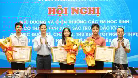 Bắc Ninh thưởng lớn 500 triệu đồng cho học sinh đoạt Huy chương vàng Olympic hoá học quốc tế