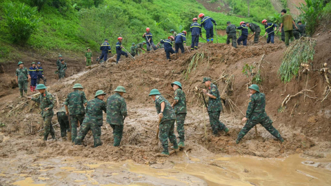Bộ Y tế chỉ đạo tập trung cứu người bị nạn do sạt lở, lũ quét ở Điện Biên và một số tỉnh miền Bắc