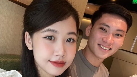 Thủ môn Đông Á Thanh Hóa: Cao 1m84, sắp kết hôn với nữ tiếp viên hàng không xinh đẹp