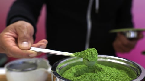 Cơn sốt matcha biến thứ bột xanh thành vàng