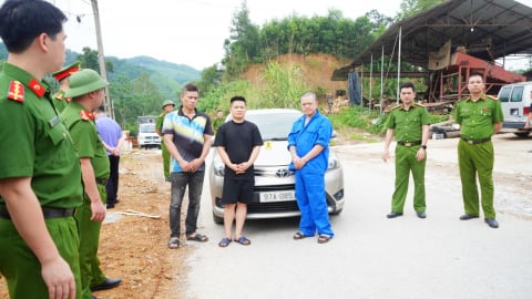 Khởi tố 3 đối tượng rượt đuổi, nổ súng bắn vào ô tô trên quốc lộ ở Thái Nguyên