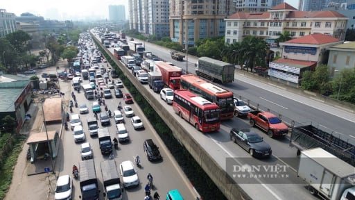 Cập nhật: Xe cứu thương đi vào làn khẩn cấp vẫn không nhanh hơn xe khách dịp nghỉ lễ 30/4, 1/5