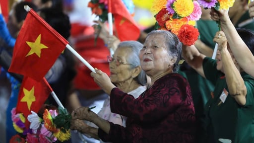 NSƯT Lê Thiện: Ra chợ người dân chào tôi với hình ảnh mẹ Việt Nam anh hùng, rất xúc động 