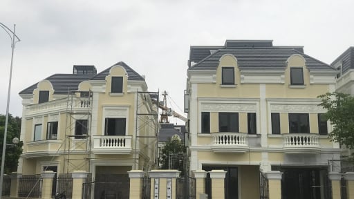 Vì sao biệt thự, nhà liền kề tại TP. HCM lại 'ế'?