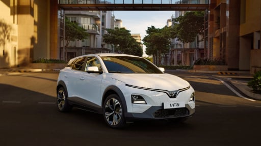Thị trường ô tô Việt Nam đầu năm 2025: Cạnh tranh khốc liệt, chờ 'chìa khóa tạo đà'