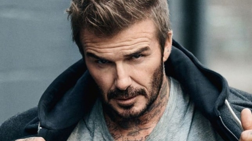 Vì sao David Beckham vẫn giữ được sự lôi cuốn ở tuổi 50?