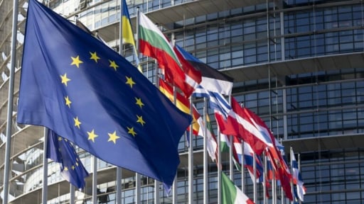 EU sẽ tăng gấp đôi viện trợ quân sự cho Ukraine nếu ông Trump không thuyết phục được ông Putin làm hòa 