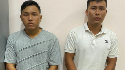 Hai anh em ruột chở nhau đi cướp tiệm vàng ở TP.HCM có thể bị xử lý thế nào?