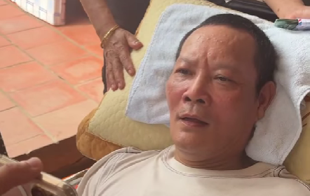 Diễn viên Thái Hòa “Khi đàn chim trở về” bị tai biến liệt nửa người, mất chức năng nói