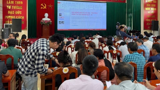 Hội Nông dân Hà Nội phát động hưởng ứng  phong trào “Bình dân học vụ số”