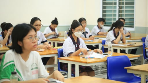 Thi tốt nghiệp THPT: Học sinh TP.HCM chọn môn 'ngược dòng' cả nước, Anh văn và khoa học tự nhiên chiếm ưu thế