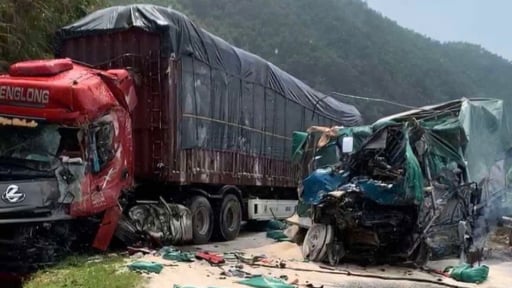 Tai nạn giao thông nghiêm trọng trên Quốc lộ 2 khiến 2 người thương vong