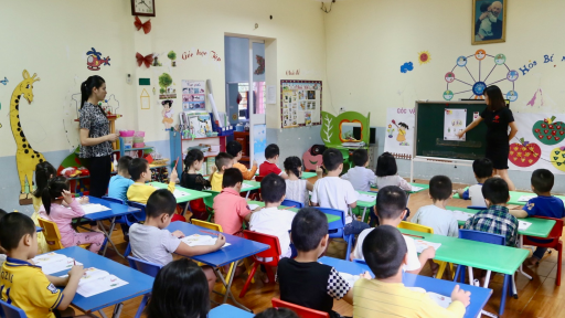 Thủ tướng: Không vì việc sắp xếp, tổ chức bộ máy mà để thiếu giáo viên