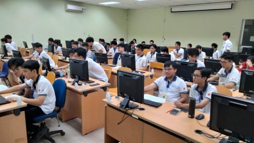Sôi nổi Vòng chung kết Hội thi Tin học trẻ TP.HCM lần thứ 34