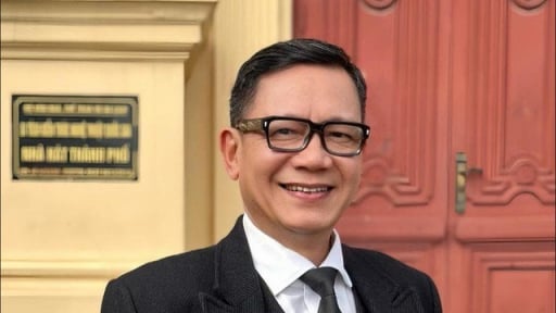 Nghệ sĩ Ưu tú quê Hải Phòng mang hàm Đại tá, là Giám đốc Điện ảnh Quân đội Nhân dân