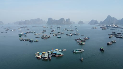 Bão số 1 bất ngờ mạnh lên, tạm dừng cấp phép du lịch, lưu trú trên biển đảo Quảng Ninh