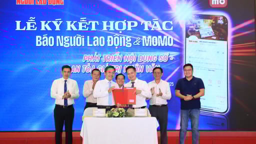 Một tờ báo lần đầu đưa tin tức lên một siêu ứng dụng tài chính mà rất nhiều người Việt vẫn dùng hằng ngày
