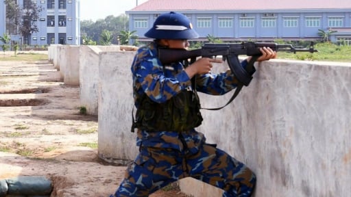 Chiến sĩ mới Vùng 2 Hải quân làm chủ vũ khí, sẵn sàng thay quân làm nhiệm vụ tại nhà giàn DK1