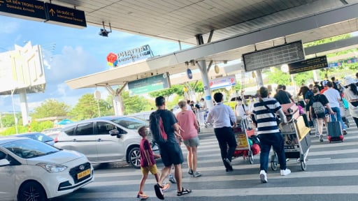Sân bay Tân Sơn Nhất dự kiến đóng cửa đường cất hạ cánh để sửa chữa