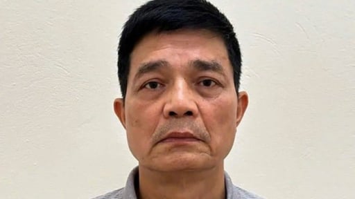  Vụ nguyên Cục trưởng Cục An toàn thực phẩm Bộ Y tế bị khởi tố: Nhận tiền “doanh nghiệp cảm ơn” có phải là hành vi nhận hối lộ?