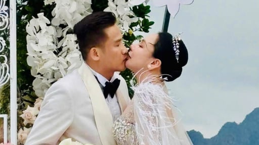 Những hình ảnh đầu tiên về đám cưới Hồ Quỳnh Hương: Chú rể ngượng ngùng chạm môi cô dâu
