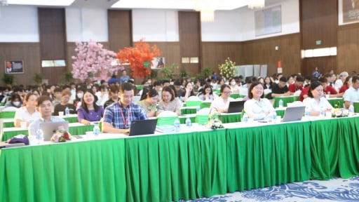 Tại làng nghề Đồng Kỵ của Bắc Ninh, sinh viên Học viện Nông nghiệp Việt Nam phát hiện được điều gì trong cơ cấu nghề nghiệp?