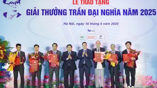 “Hồ treo vách núi”- công nghệ từ tâm huyết, giải cơn khát 
cho vùng cao Hà Giang