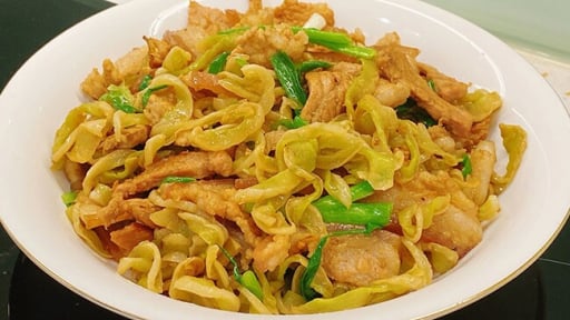 Loại quả trông teo tóp, chua chua mặn mặn lại là đặc sản Bắc Ninh, đem xào thịt ngon đỉnh chóp, ăn ba bát cơm vẫn thòm thèm